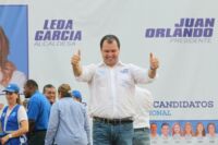 Der Kandidat der Regierungspartei Reynaldo Ekónomo