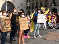 "Die Regierung raubt, die Polizei tötet, die Presse lügt": Unterstützung für die Proteste 2021 in München.