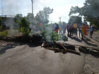 Protest gegen das Verschwindenlassen: Garífuna besetzen mehrere Abschnitte der Küstenstraße und fordern schnelle Ermittlungen